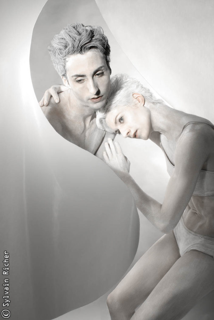 Maxime et Morgane, photographiés par Sylvain Richer. Maquillage YanJing et Sylvain Richer. Scénographie Sylvain Richer.